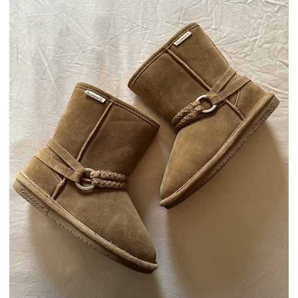 BEARPAW Other - Suede Bearpaws booties size 3 kids/big kids In Color Tan
